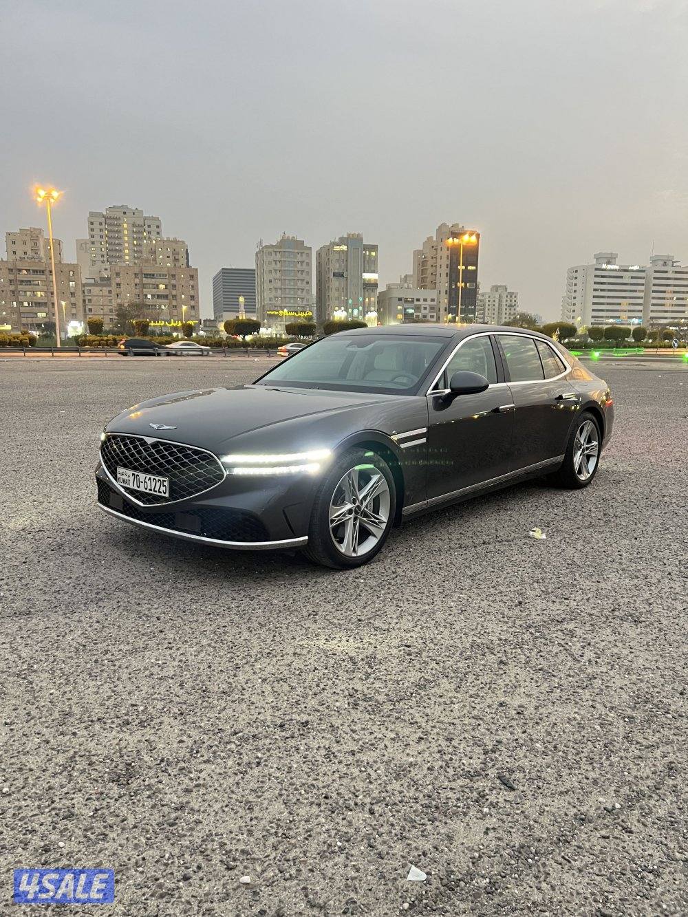 للبيع جينسس g90 ماشي 10 الالف فقط1