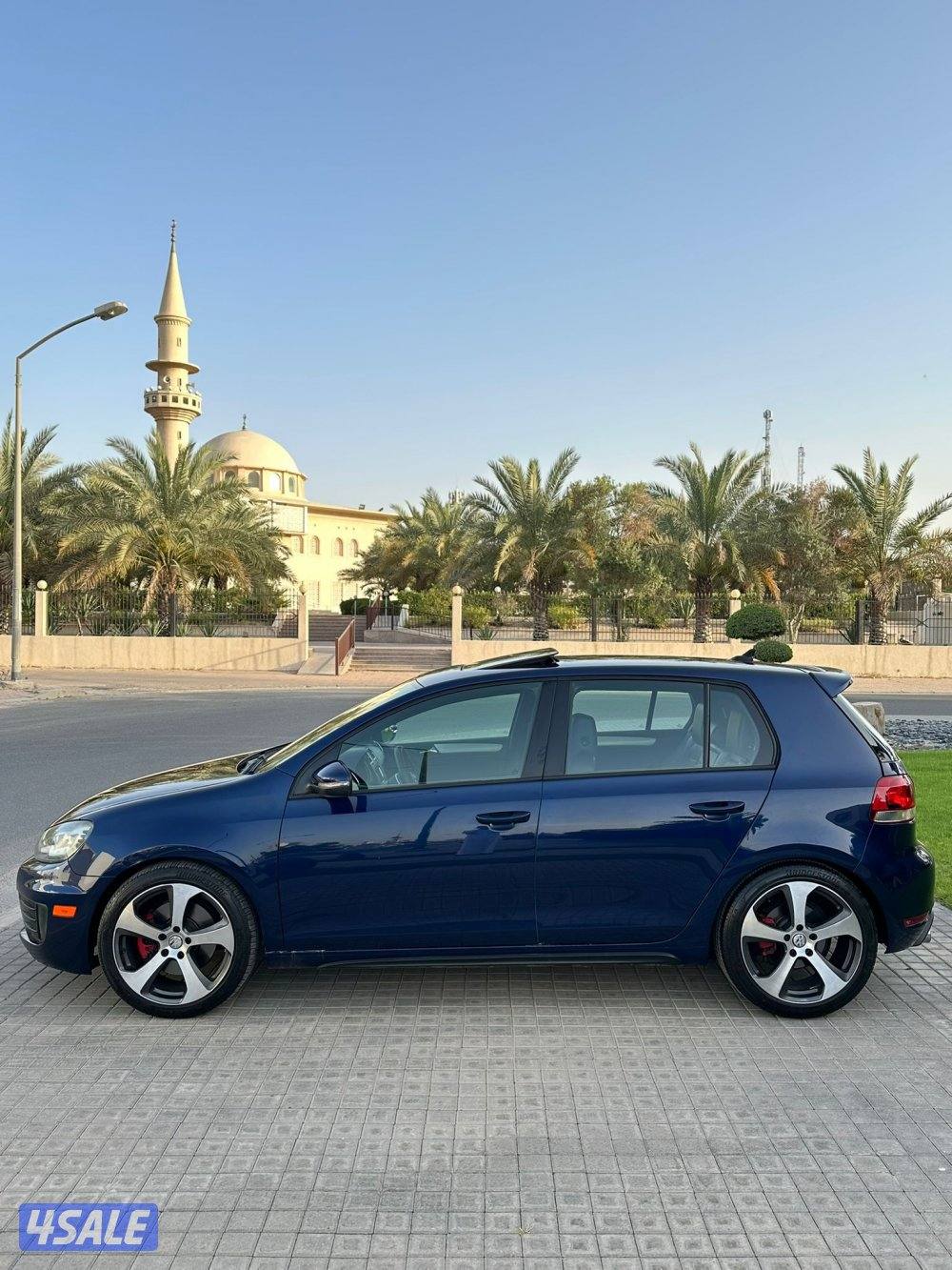 للبيع جولف موديل 2013 ماشي 1503