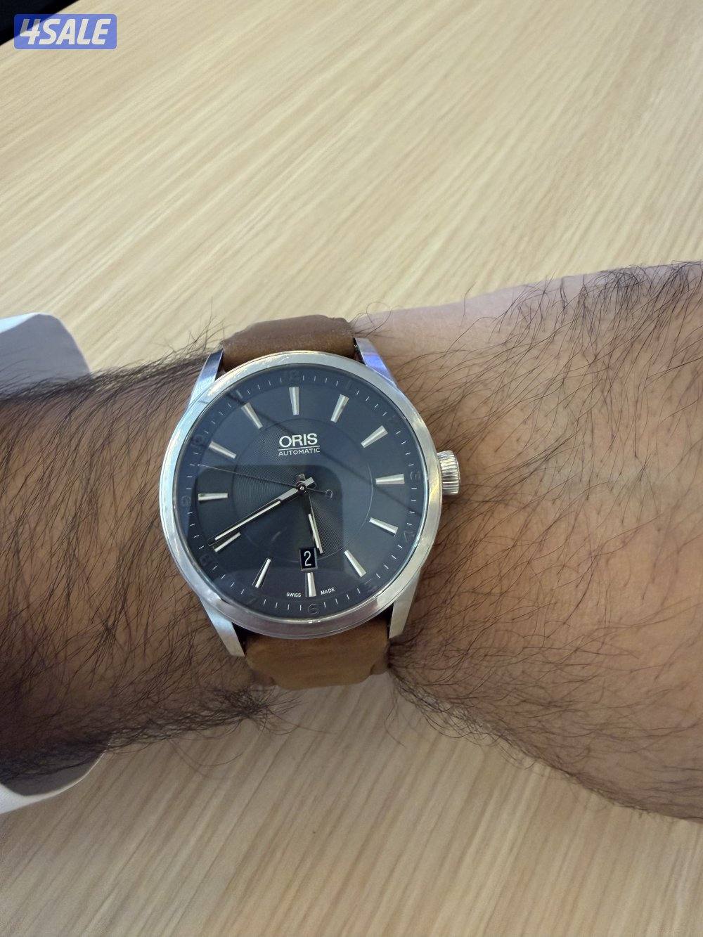 للبيع ساعه Oris بحاله ممتازه ونظيفه0