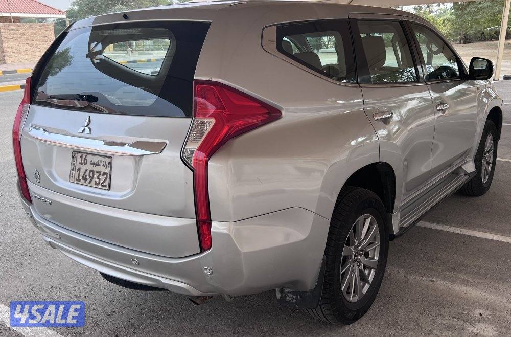 ميتسوبيشي مونتيرو ٢٠١٧6