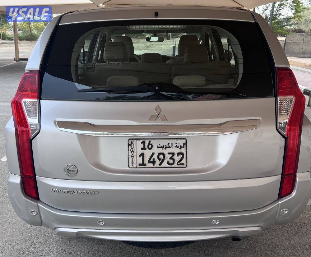 ميتسوبيشي مونتيرو ٢٠١٧8