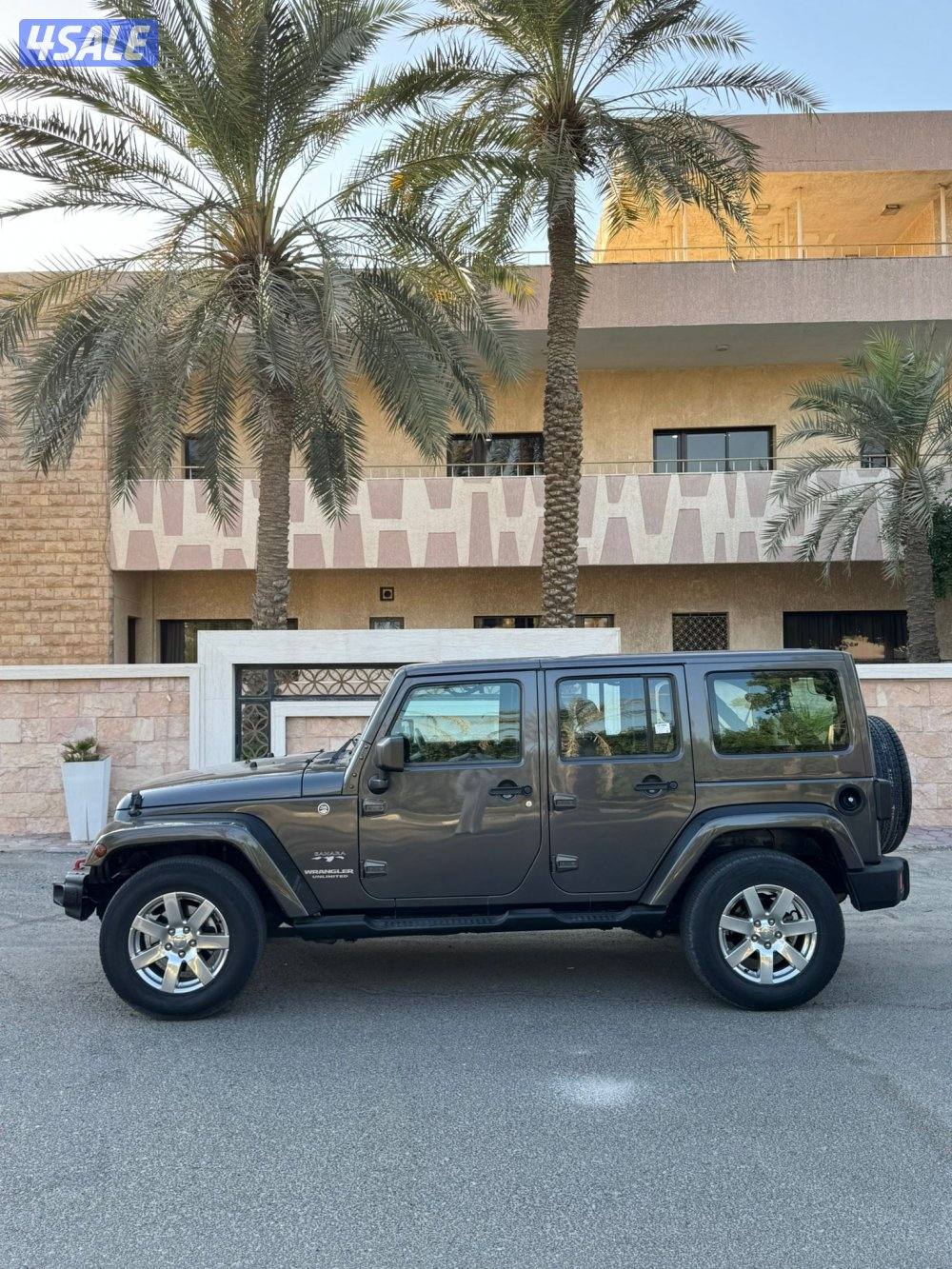 للبيع رانجلر صحاري موديل 20173