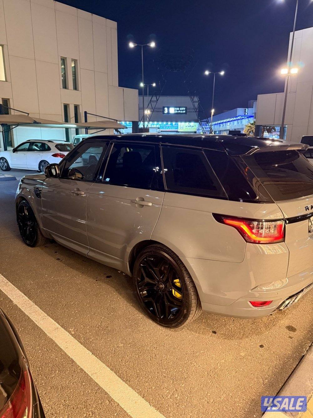 2014 Range Rover Sport – SVR Kit – Nardo Grey4