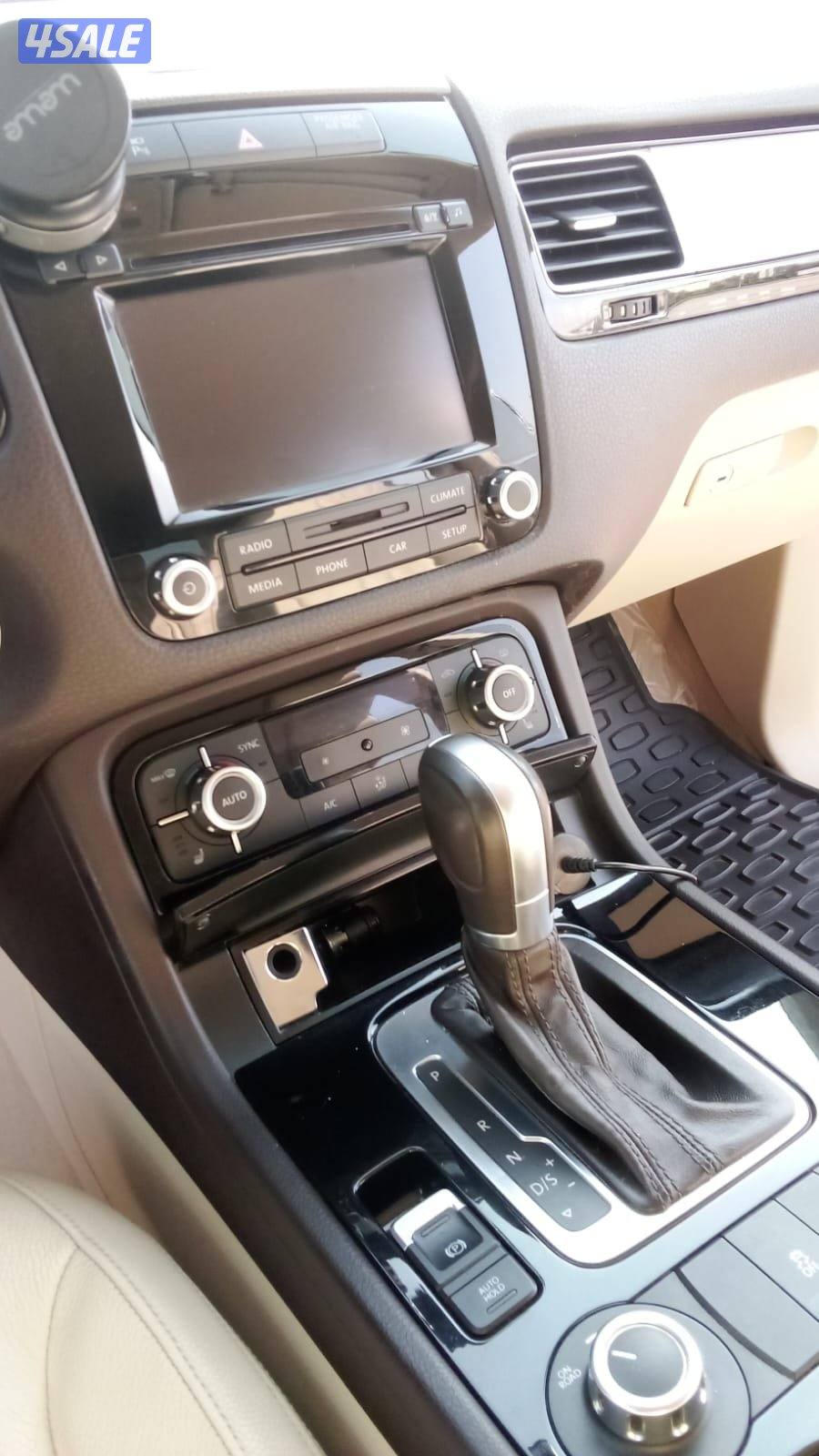 للبيع طوارق قمة بالنظافة ماشي ١١٥2