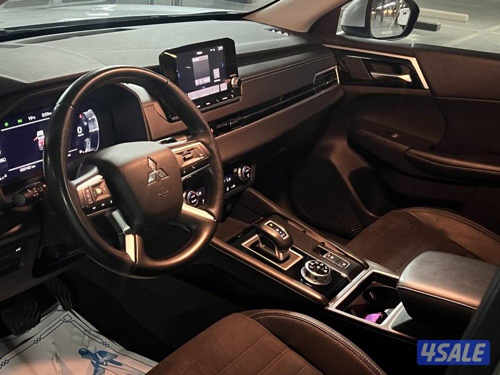 اوتلاندر 20234