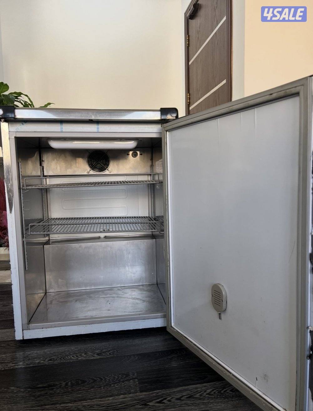 للبيع ثلاجة ايطالي1