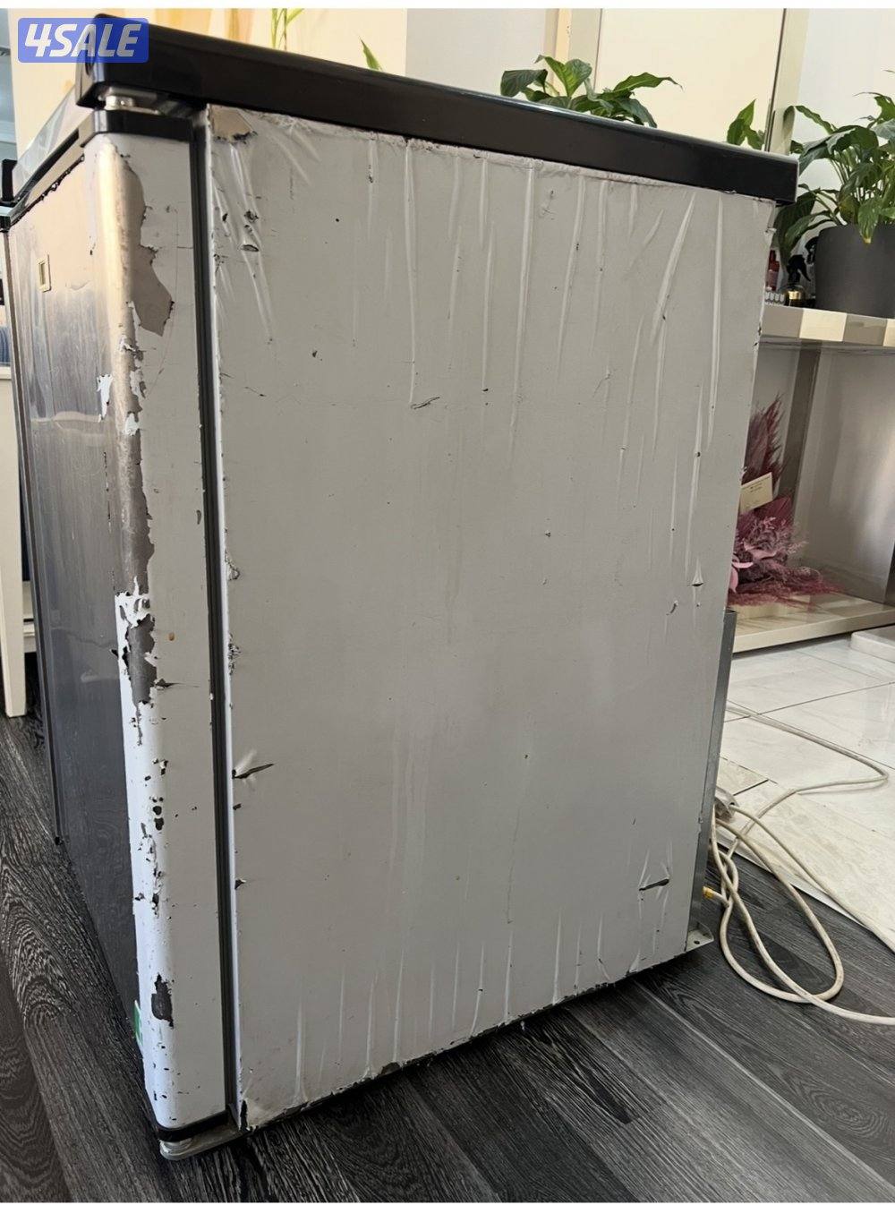 للبيع ثلاجة ايطالي2