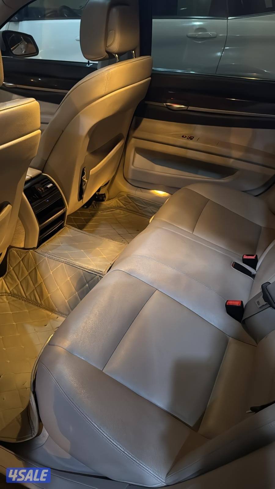 BMW 730Li مرفق الفحص1