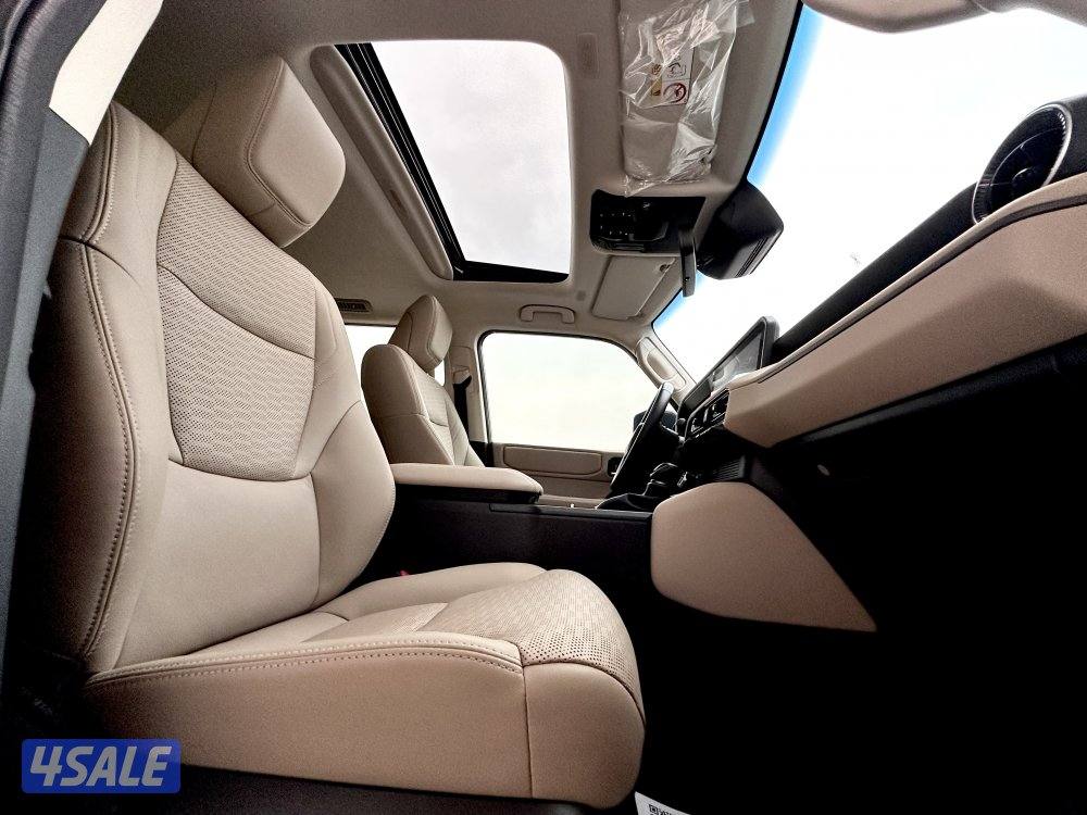 معرض القمة🚩9