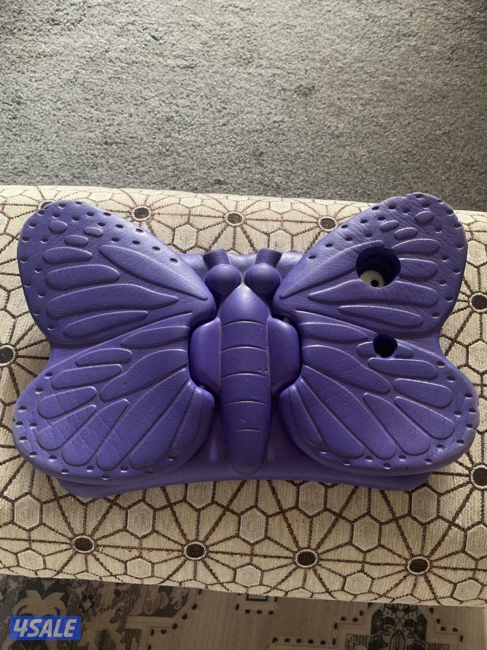 للبيع ايباد مني 2 مع كفر و واير شحن جديد3