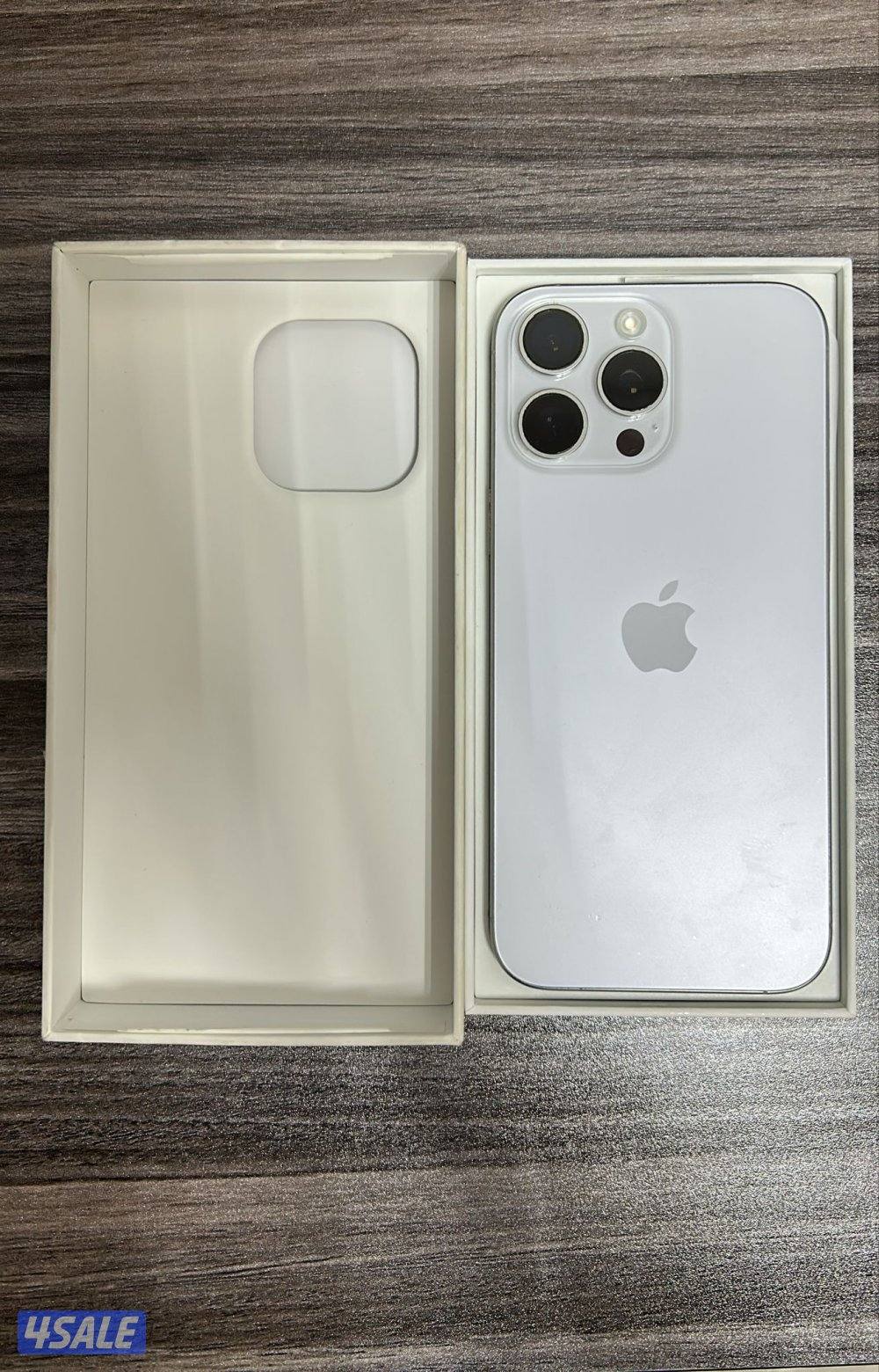 iPhone 16 pro max 256g battery 100% without the box and the charger0