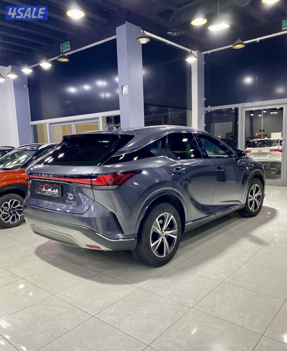 لكزس RX الساير موديل 2024 عداد 13 الف4