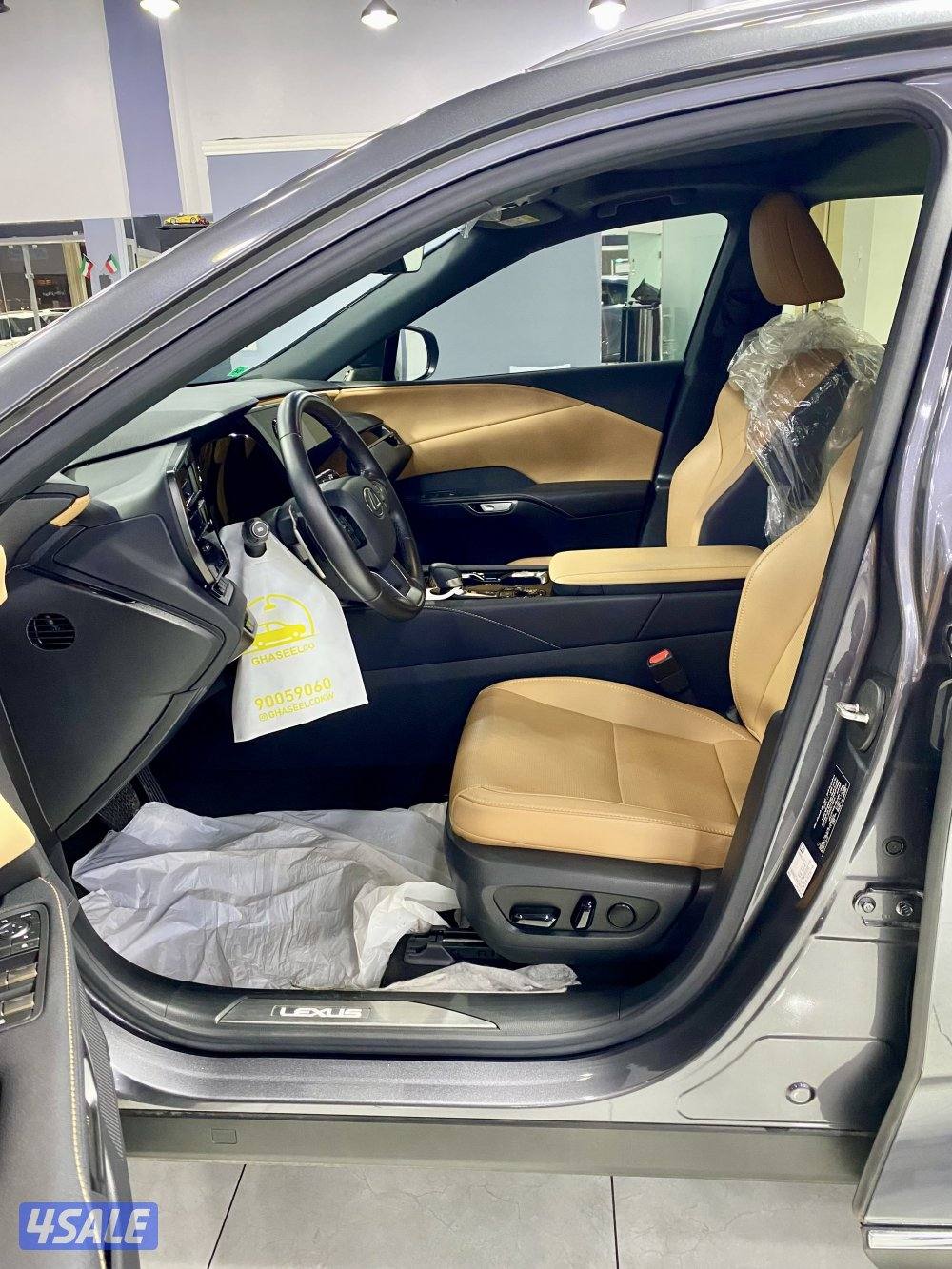 لكزس RX الساير موديل 2024 عداد 13 الف7