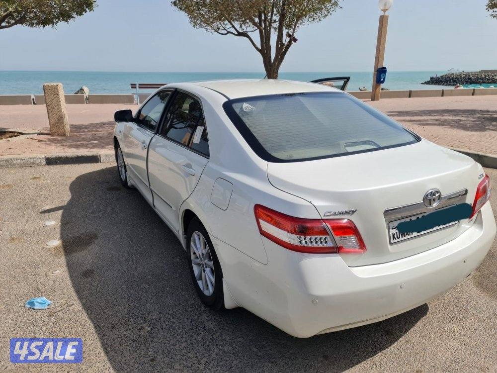 تويوتا كامري GLX موديل ٢٠١١ بقمة النظافة3