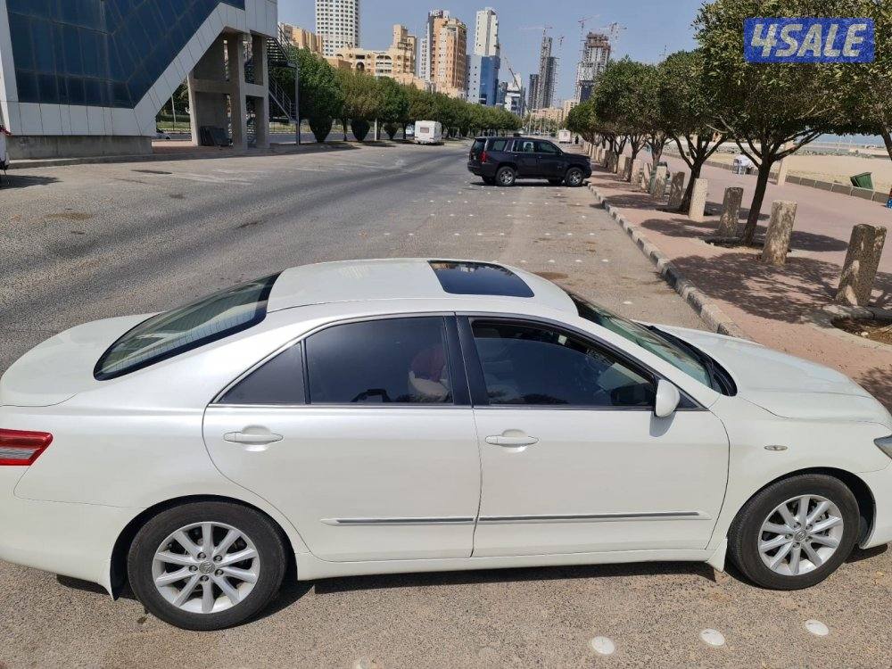 تويوتا كامري GLX موديل ٢٠١١ بقمة النظافة8