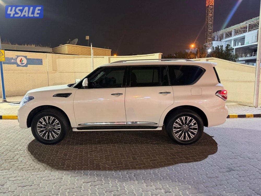 للبيع نيسان باترول 6 سلندر ابيض صدفي موديل 20170