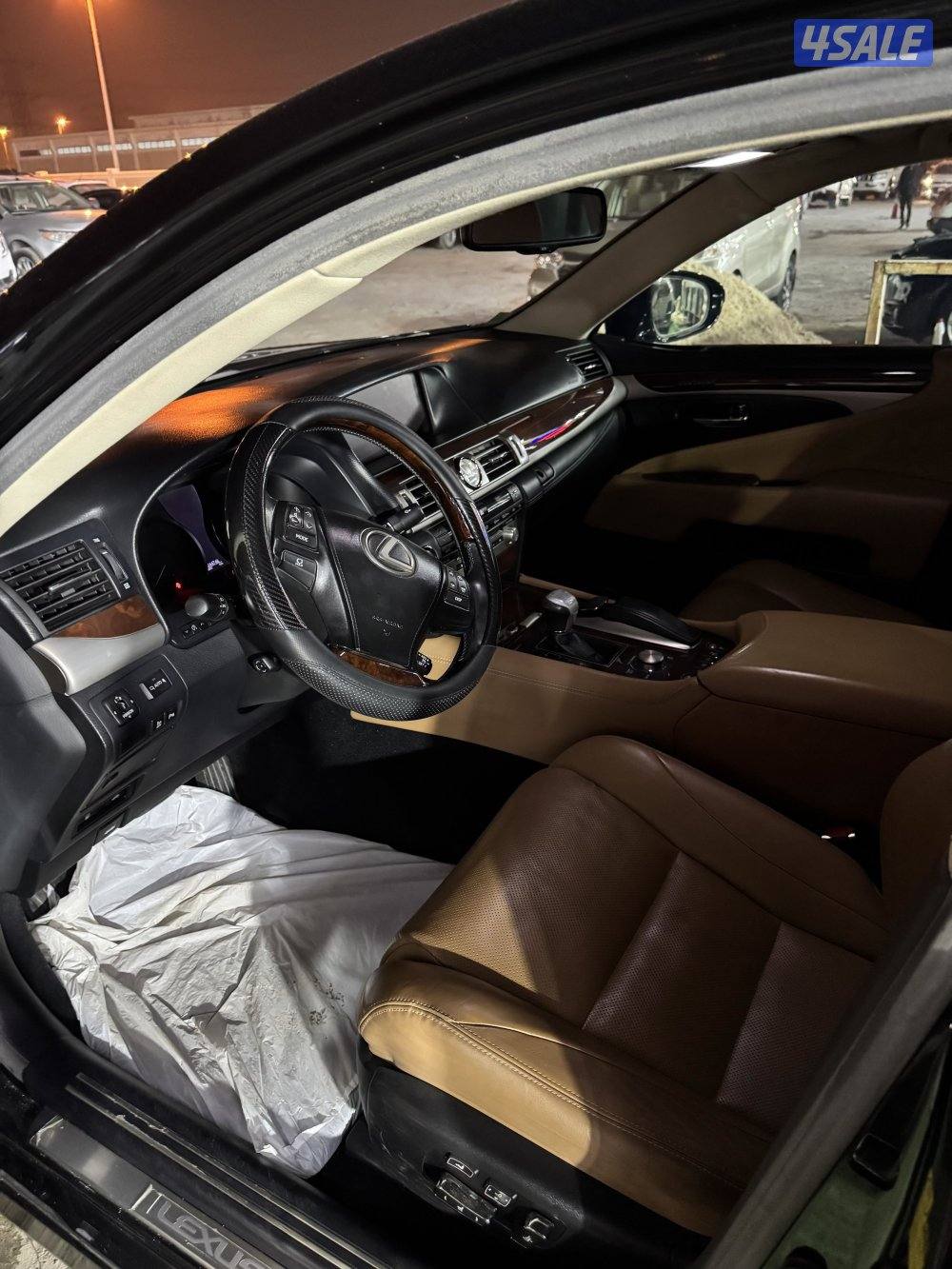 للبيع لكزس 460L8