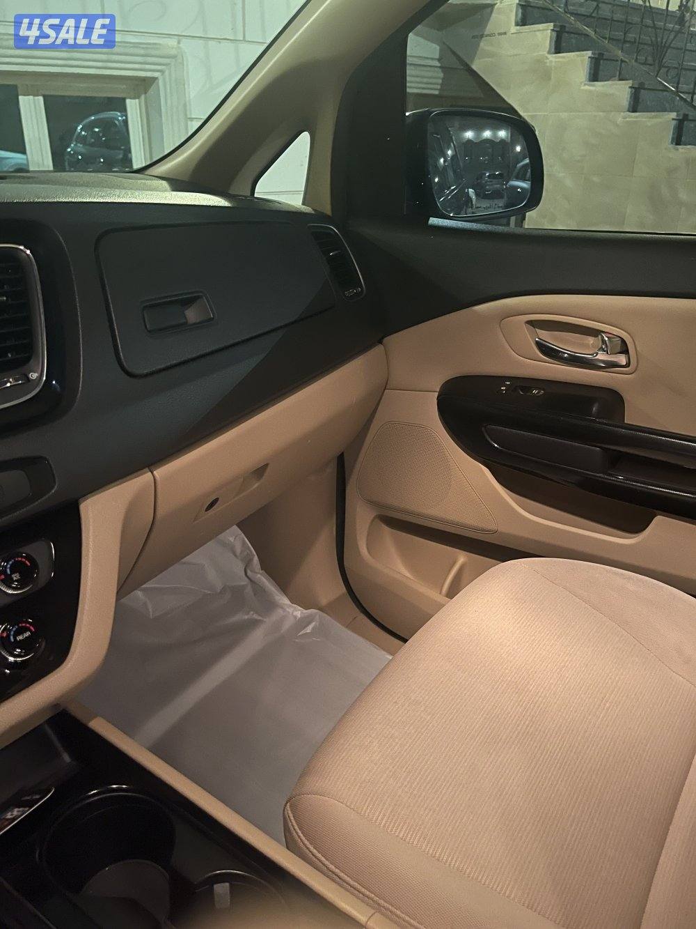 سياره نظيفه المالك الثاني تظليل حراري مفتاحين0