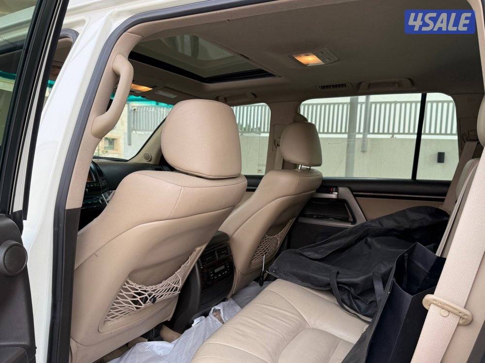 للبيع تويوتا لاند كروزر VXR وكاله الكويت6