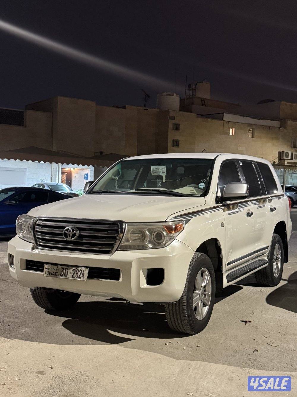 للبيع لاند gx قطري ٢٠١٠ قير عادي اساس1