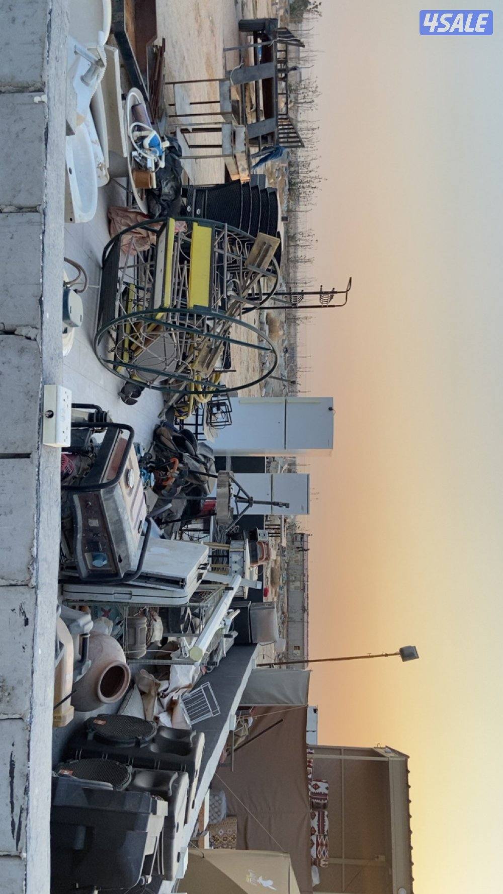 مخيم شبه كامل1