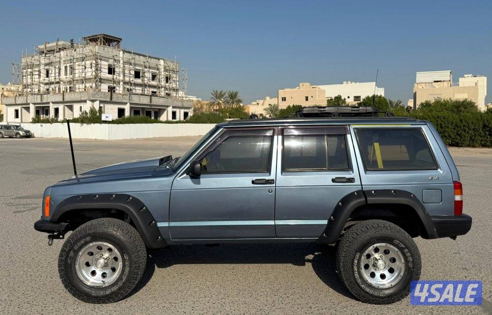 بحالة ممتازة جيب شروكي 1997 قير اتوماتيك دبل قير مجهز رحلات مسجل بدفتر8