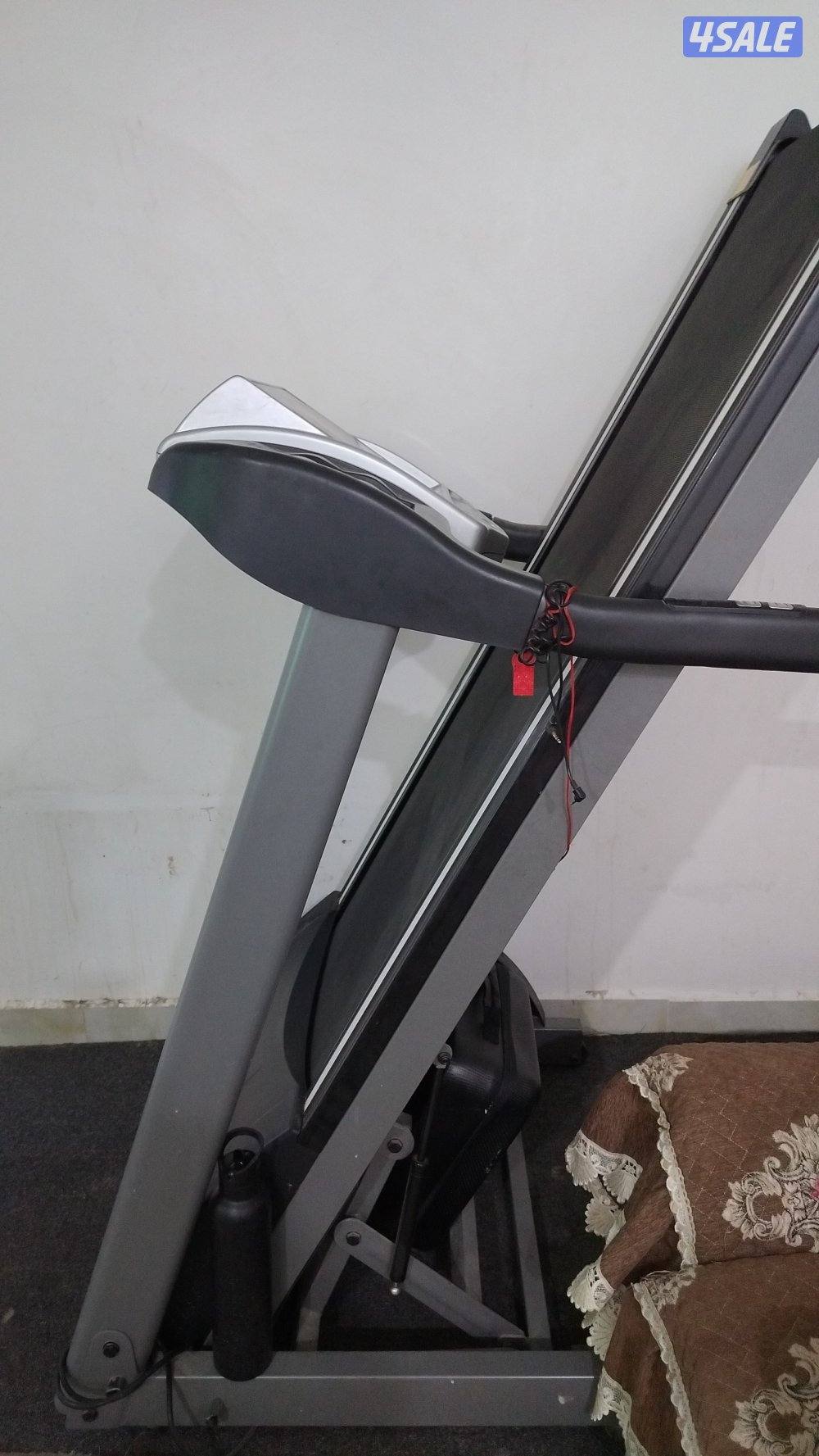 للبيع جهاز مشي1