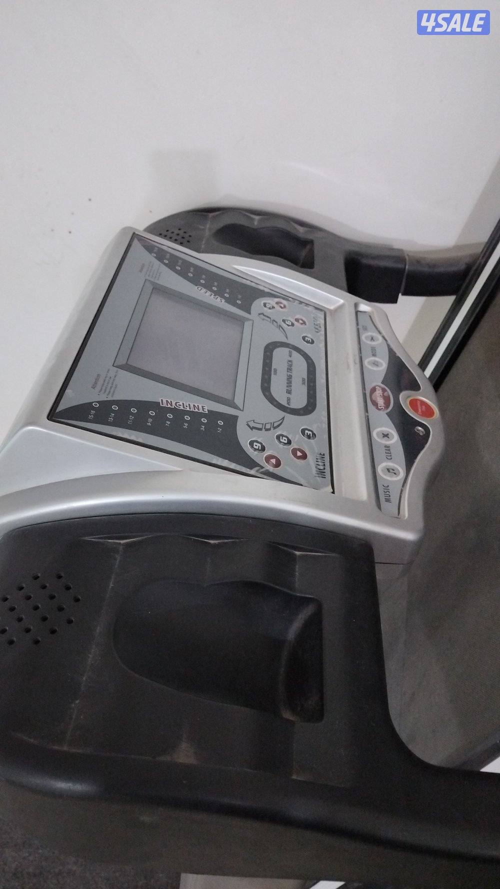 للبيع جهاز مشي3