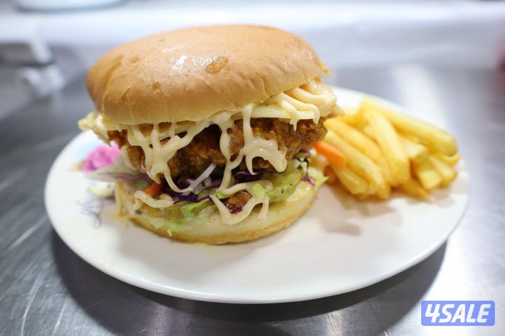 Durat Al Salam restaurant Hawaii block 11. Road 176.11