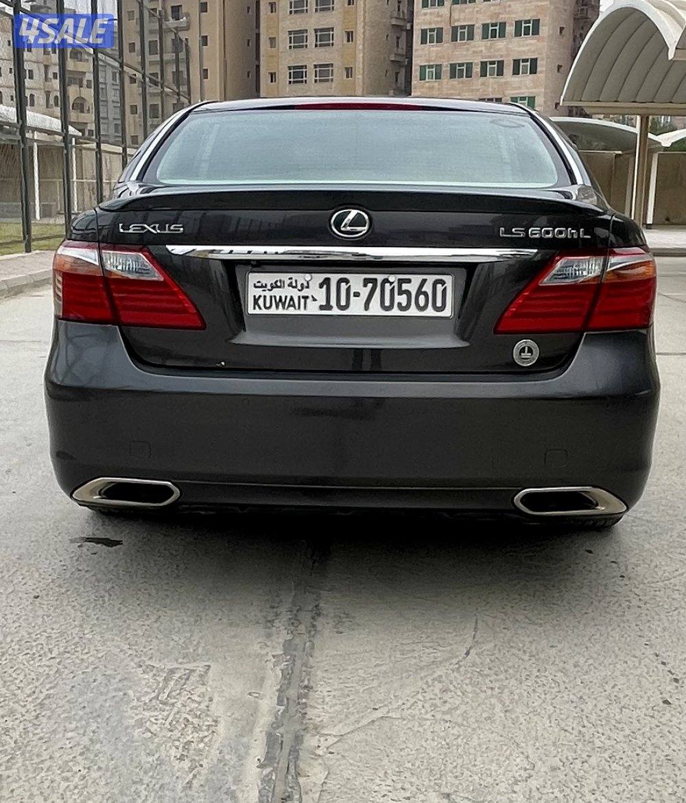 Lexus LS600hL 2010 بحالة ممتازة وشرط الفحص4