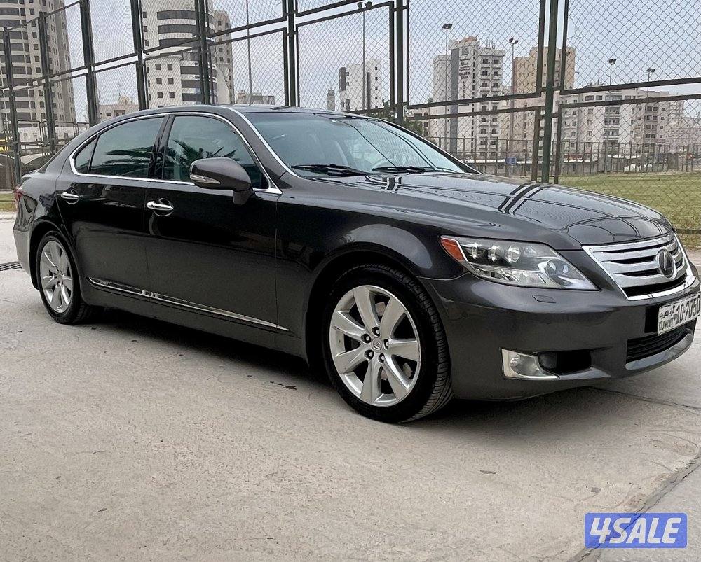 Lexus LS600hL 2010 بحالة ممتازة وشرط الفحص3