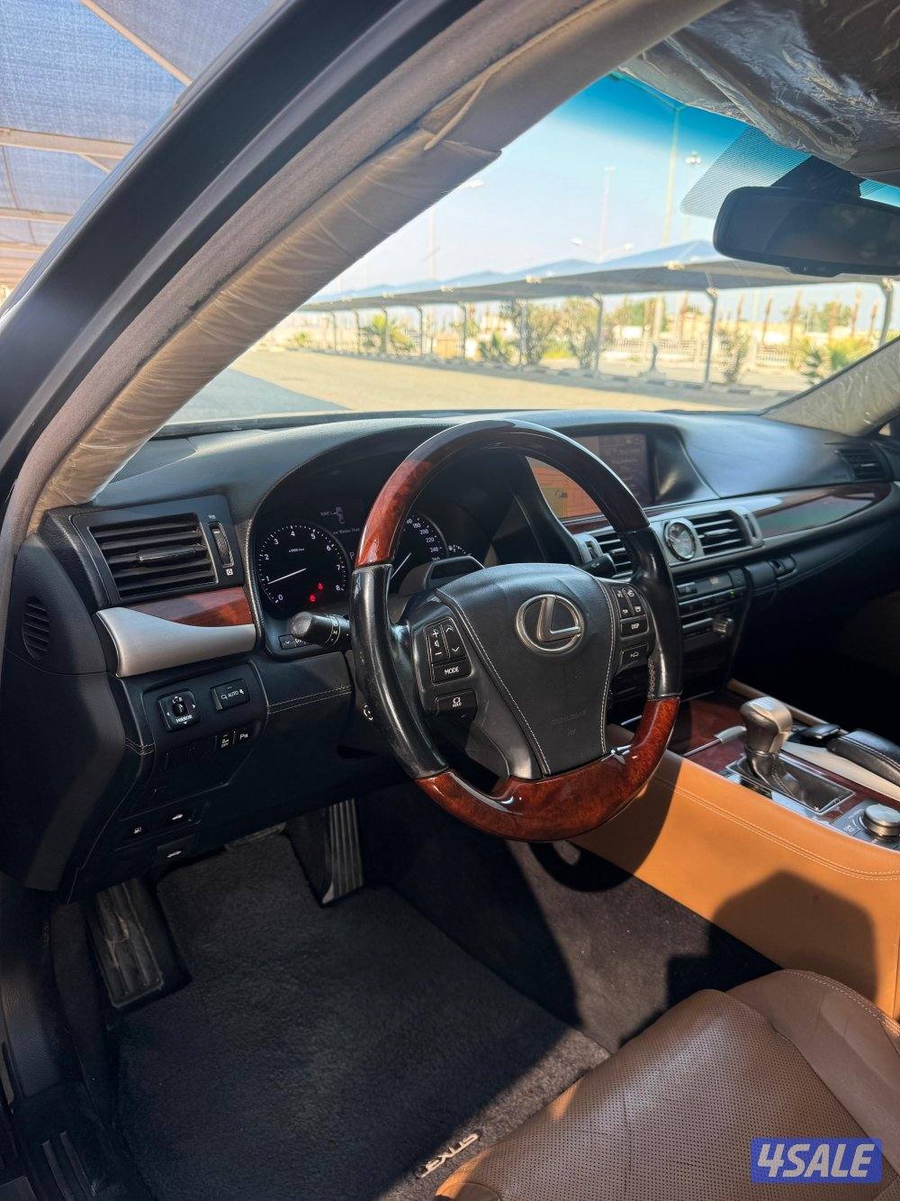 لكزس LS460L4