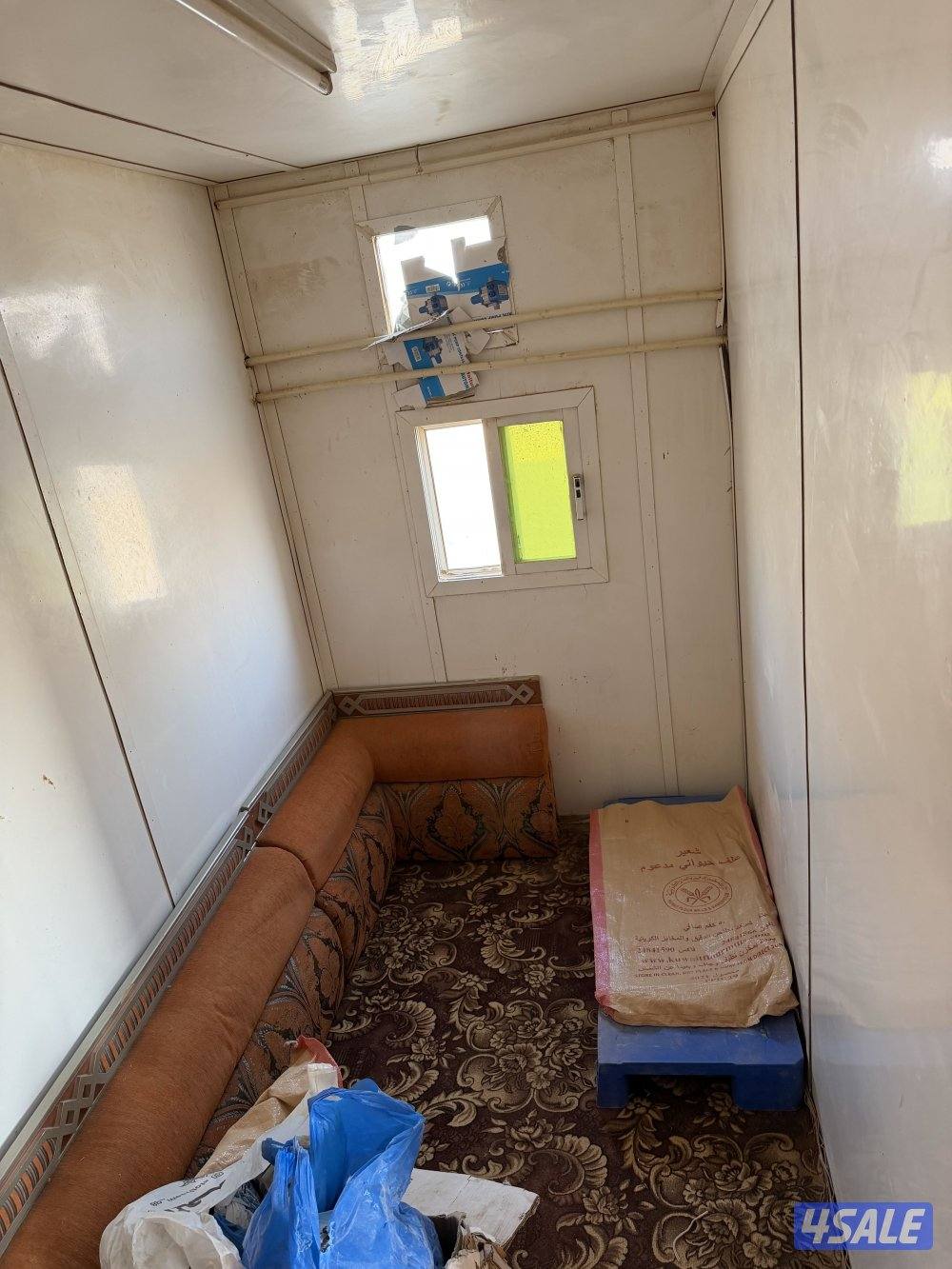 شالية قلص نظيف 10 متر تقريباً عرض 3 متر و نص8