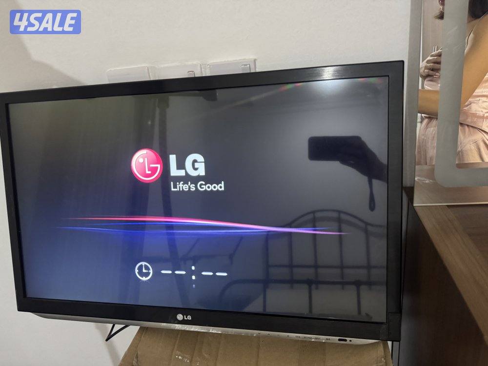 تلفاز LG 32 بوصة مستعمل للبيع3