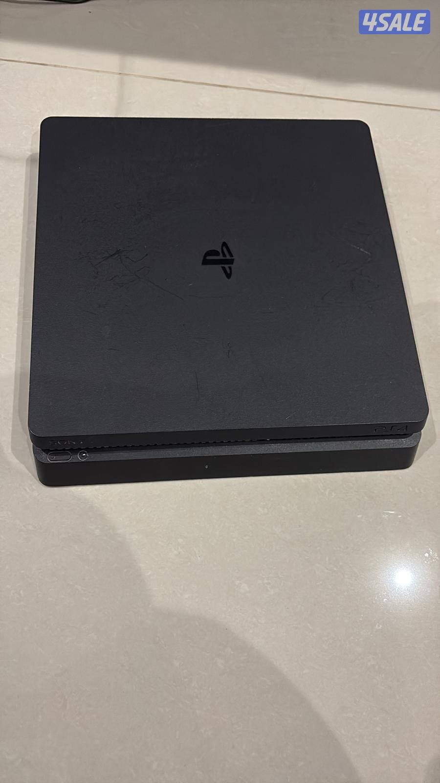 نشتري سوني فور فات متين وسلم وبرو4