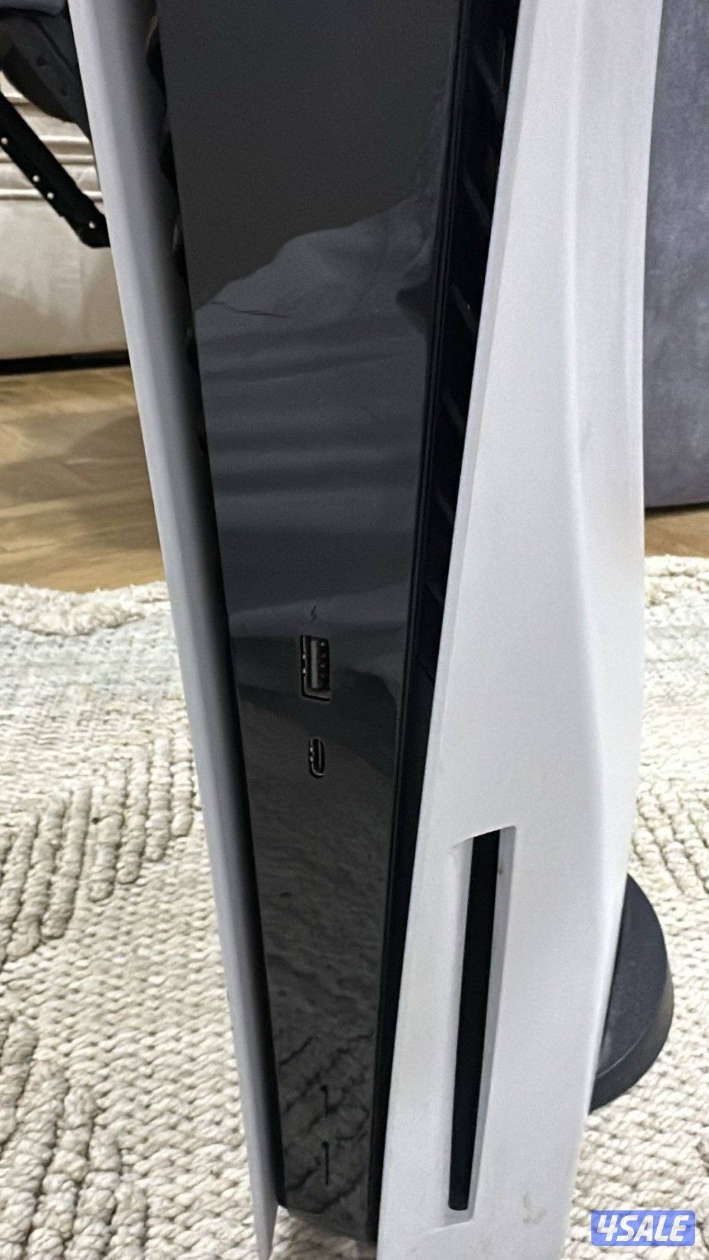 نشتري سوني فور فات متين وسلم وبرو8