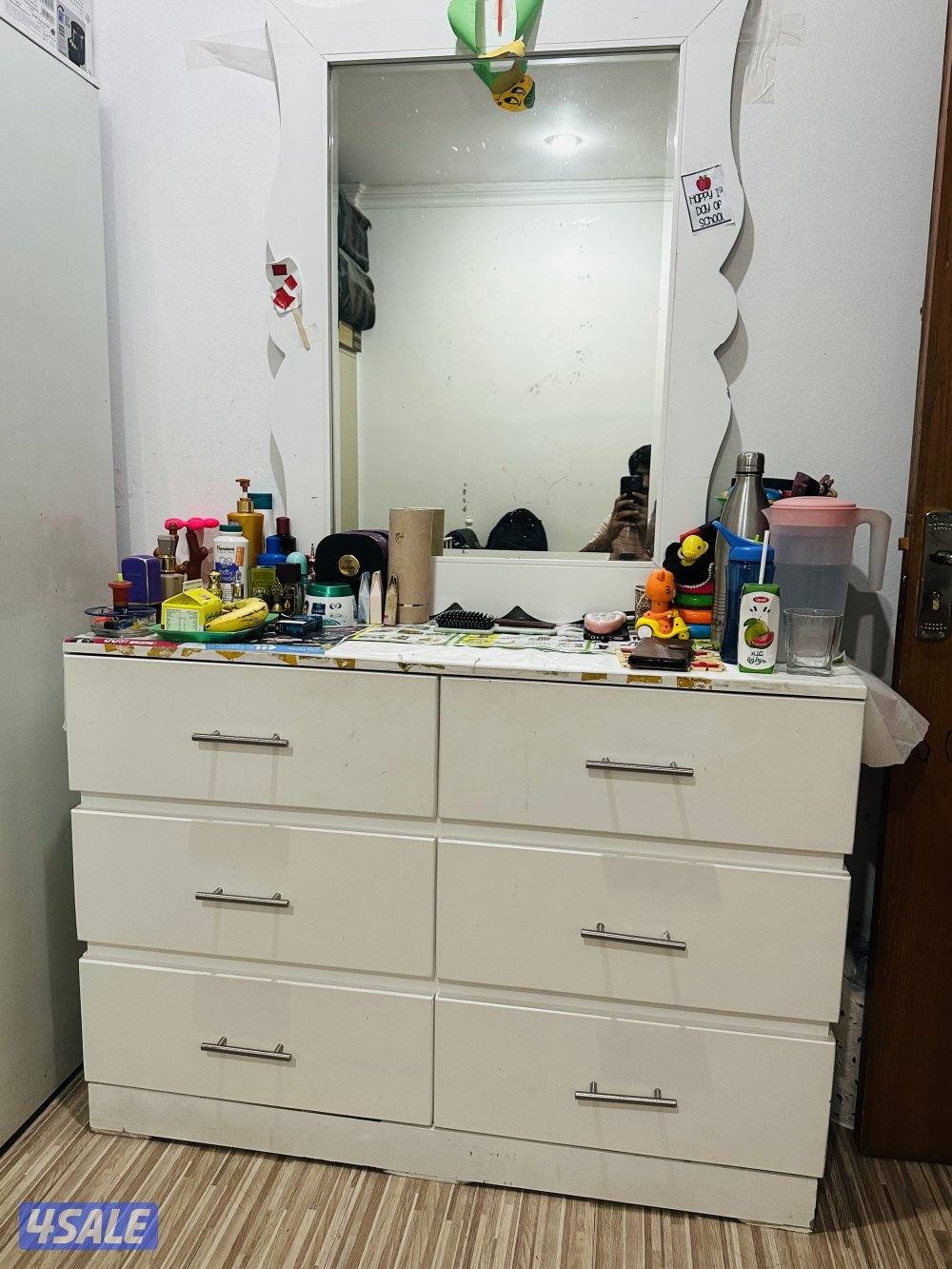 Big fridge 2 Almira dressing table bed with matters2