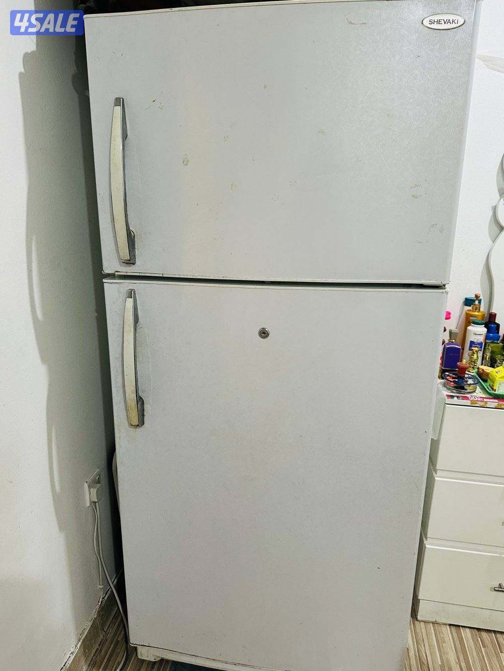 Big fridge 2 Almira dressing table bed with matters3