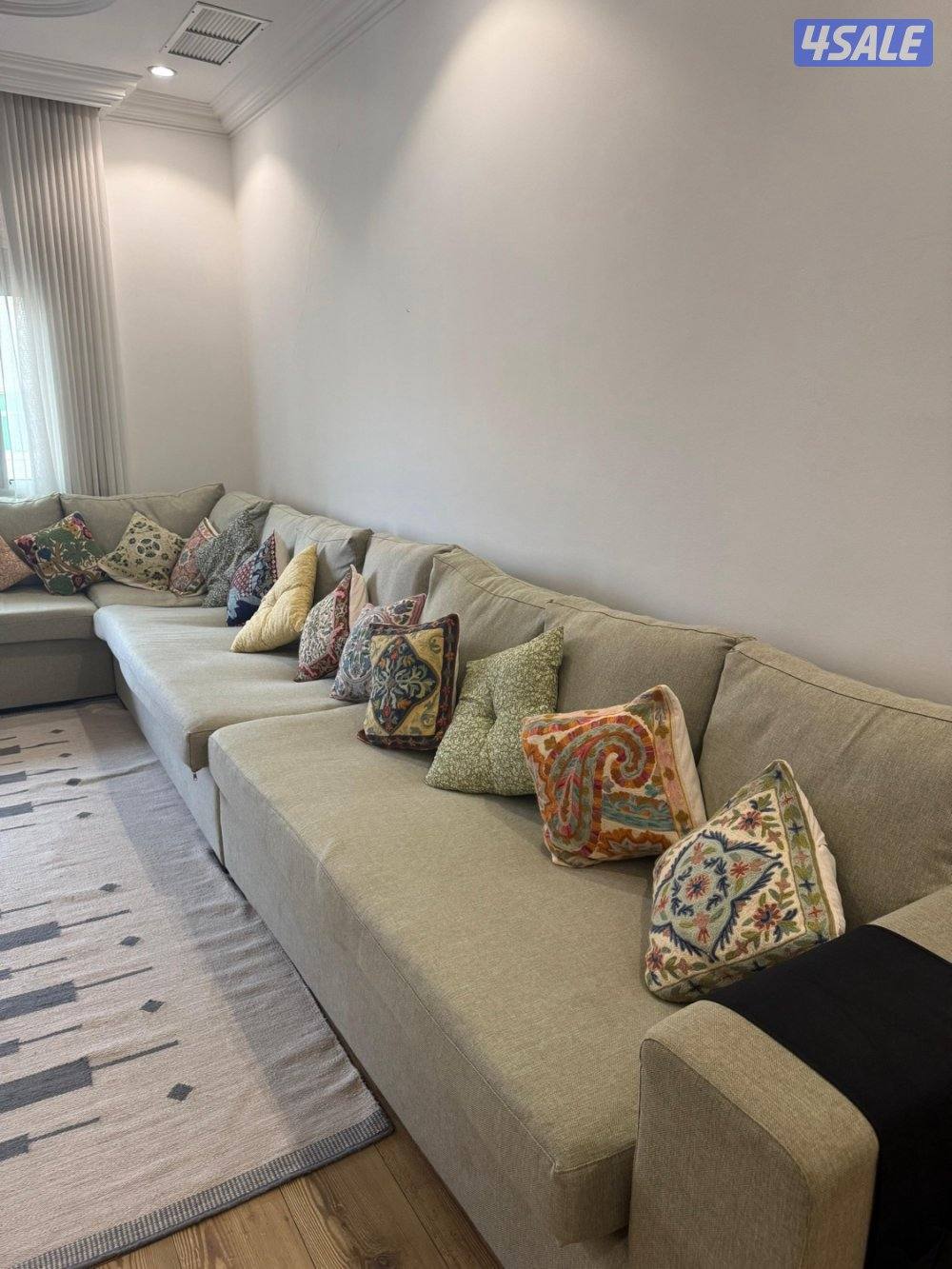 طقم قنفات زاوية (Sectional) تفصال من كاكولي الطول 6 متر مع المخاد2