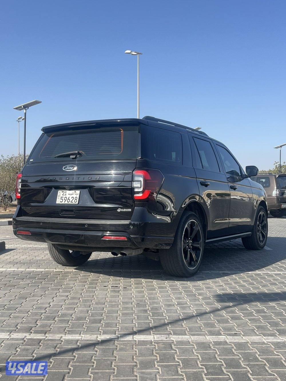 للبيع فورد اكسبيدشن ليمتيد موديل 20220