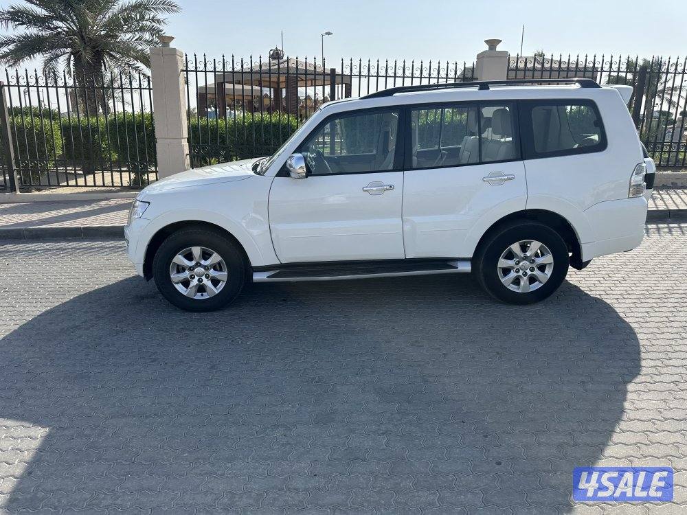 للبيع باجيرو موديل 2016 كامل الموصفات2