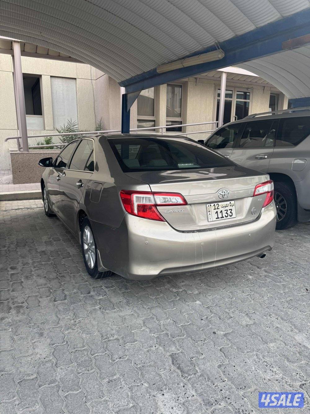 للبيع كامري 20158