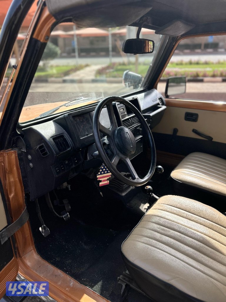 للـبيع جـيـب سوزوكي ساموراي موديل 1992 قير عادي - حالة جيدة4