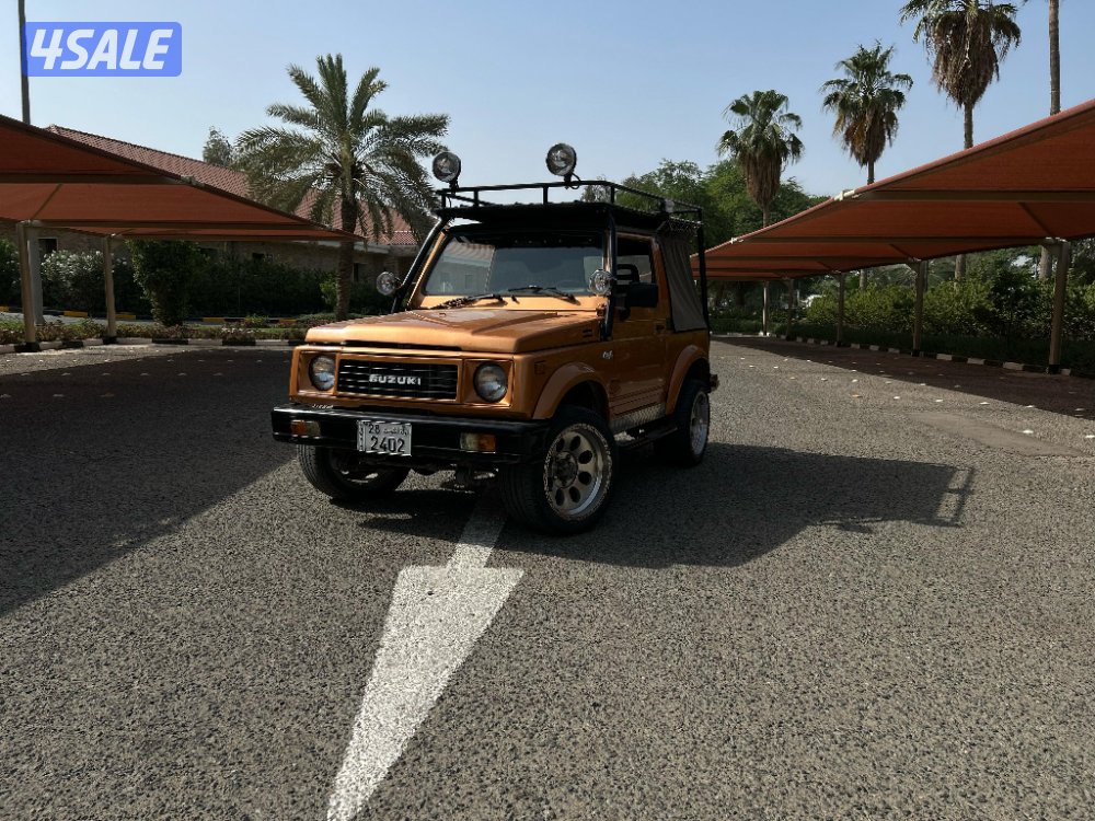 للـبيع جـيـب سوزوكي ساموراي موديل 1992 قير عادي - حالة جيدة3