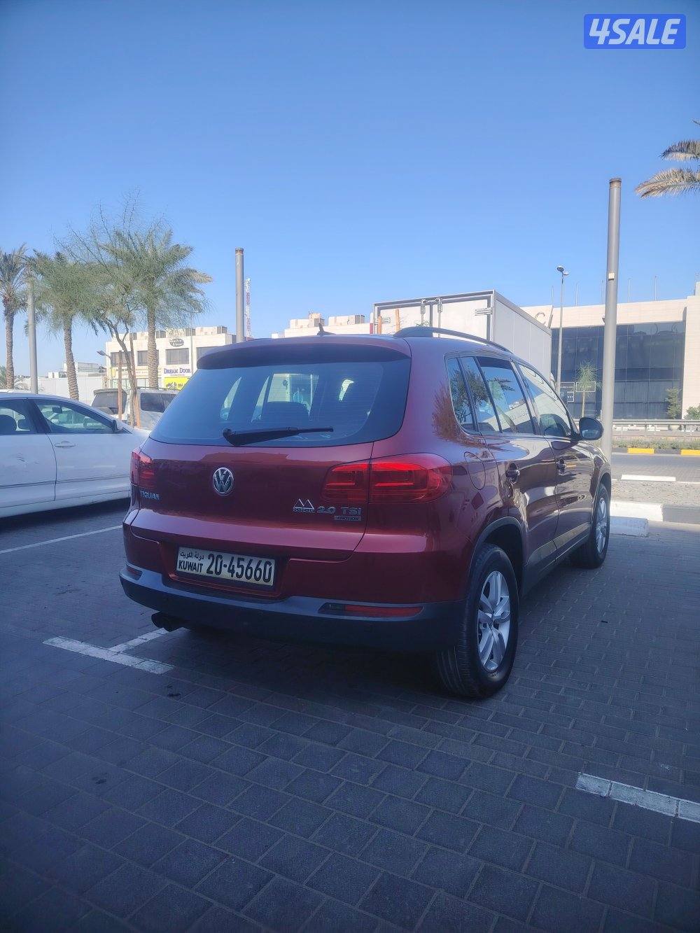 سياره تيجوان 2013 شرط الفحص بيمه سنه ماشي ٩٦الف وكله0