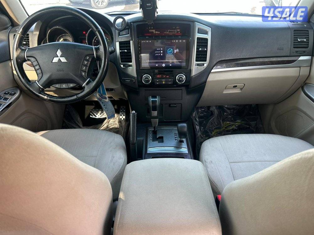 ميتسوبيشى باجيرو -V67