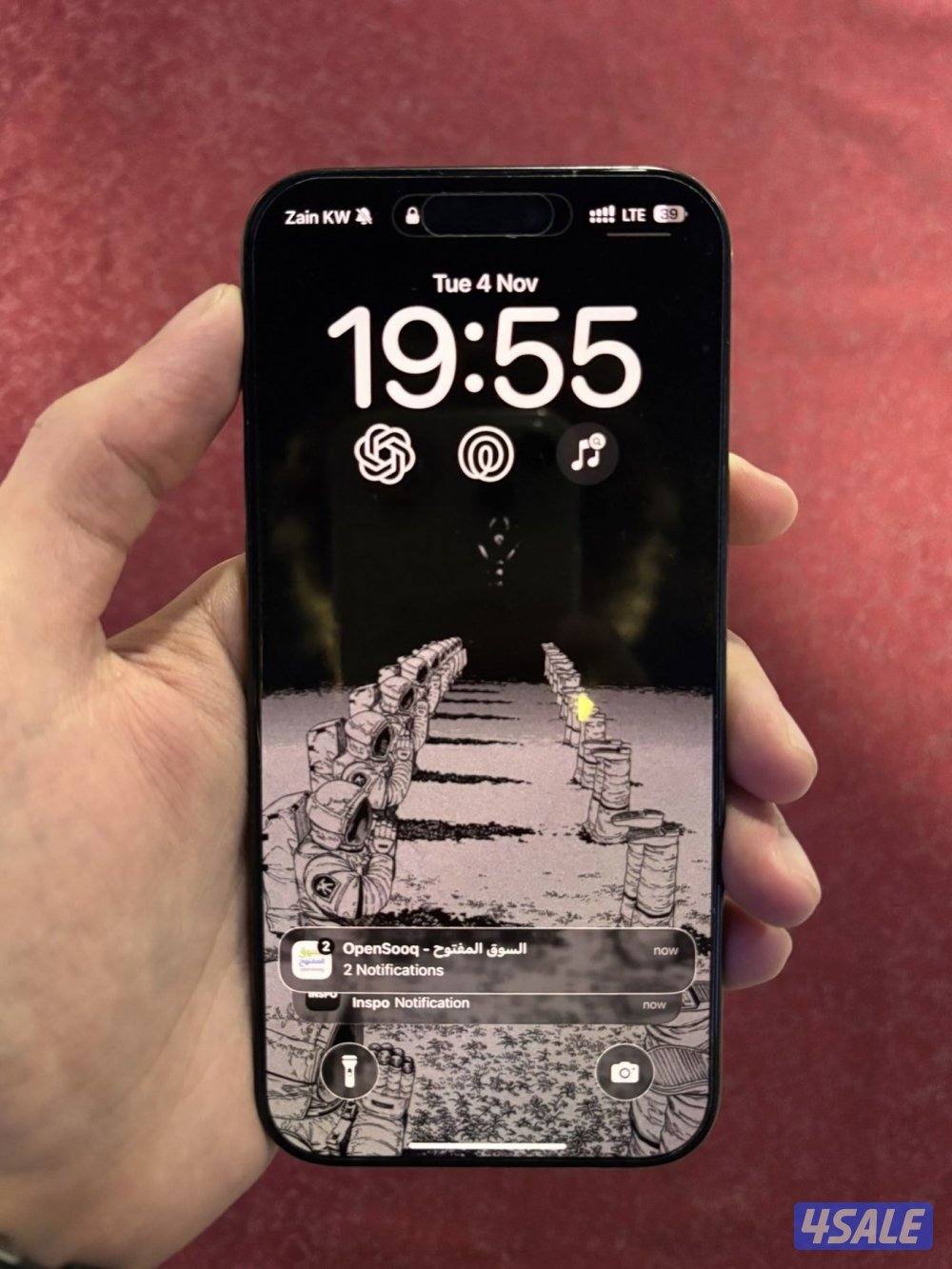 Iphone 16 pro max 93% battery0