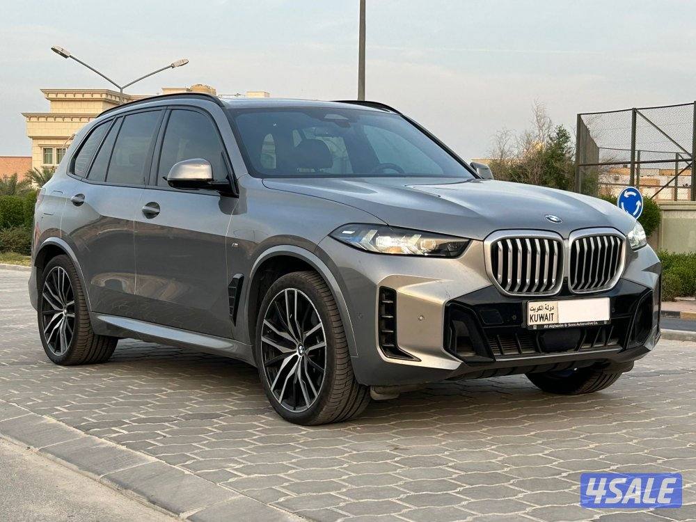 للبيع BMW X5 XDrive 40i /2024 M KiT1