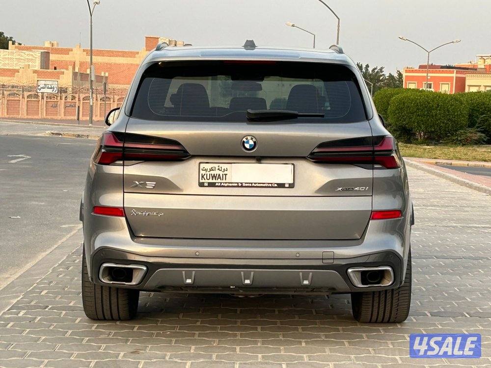 للبيع BMW X5 XDrive 40i /2024 M KiT7