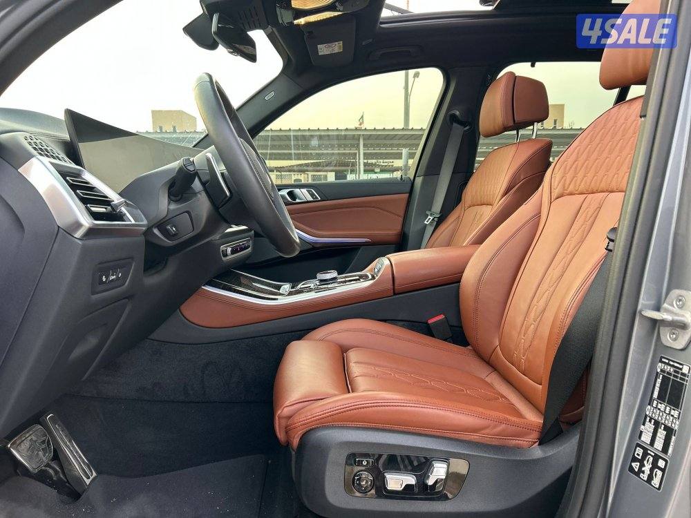 للبيع BMW X5 XDrive 40i /2024 M KiT11